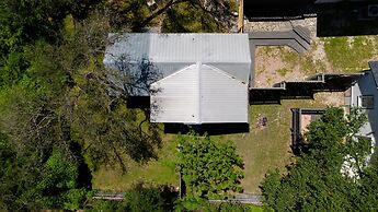 Chic Studio Walkable to Soco!