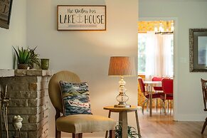 The Doctors Inn Lake Geneva Escape for 8!