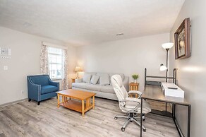 Arkstone Retreat 2 Chic 2 Bdr!