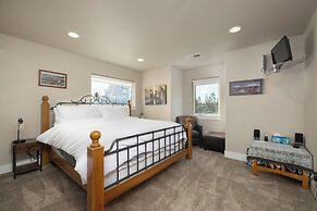 6BR 5 King Beds EV 10min Downtown