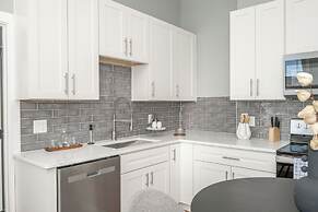 Findlay Market Suite 6