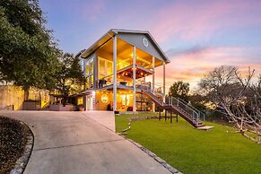 Colleen's Chic Chalet