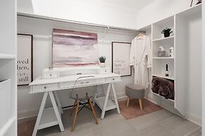 Colleen's Chic Chalet