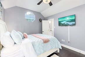 Colleen's Chic Chalet