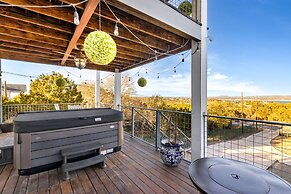 Colleen's Chic Chalet