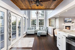 Colleen's Chic Chalet