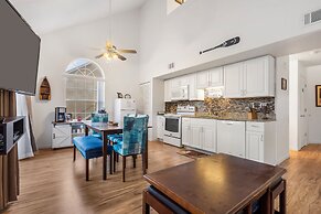 Peaceful Lakeview Escape - For 6