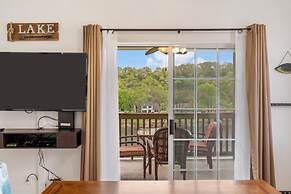 Peaceful Lakeview Escape - For 6