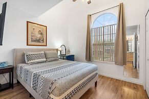 Peaceful Lakeview Escape - For 6