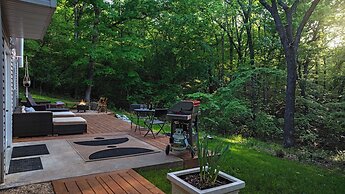 Treehouse LOZ Seclusion for 6!