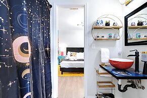 Graffiti and Glam Wonderland