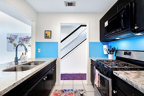 Graffiti and Glam Wonderland