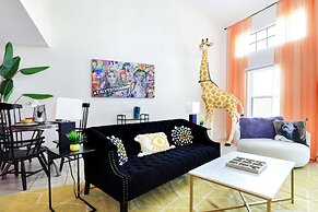 Graffiti and Glam Wonderland