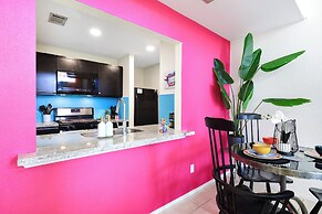 Graffiti and Glam Wonderland