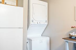 Fallcreek Haven - A Chic Retreat