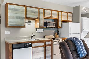 Fallcreek Haven - A Chic Retreat