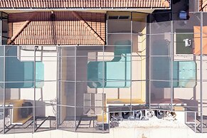 Sunset Chic at Paradise Palms