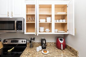 Sunset Chic at Paradise Palms