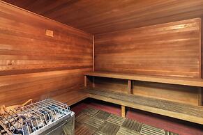 Sunset Chic at Paradise Palms