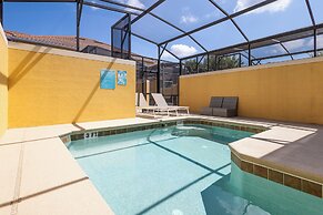 Sunset Chic at Paradise Palms