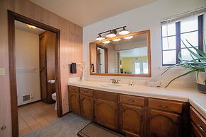 Sonora Splendor Stately 3 BDR on Secluded Lot!