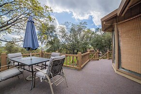 Sonora Splendor Stately 3 BDR on Secluded Lot!