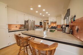 Sonora Splendor Stately 3 BDR on Secluded Lot!