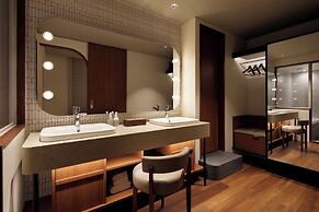 THE MARK GRAND HOTEL