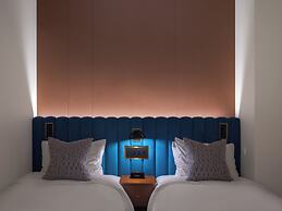 THE MARK GRAND HOTEL