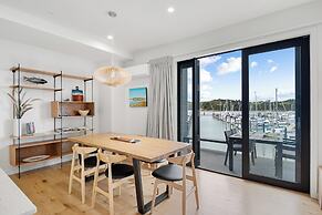 Bay of Islands Apartment -Marina Views