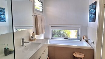 Coastal Home just 300m from the Beach