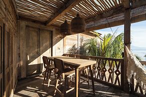 Sunset Beach Wood Villa