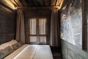 Sunset Beach Wood Villa