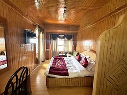 Goroomgo Amar Palace Shimla