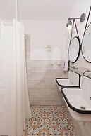 CORSICA HOSTEL PORTO VECCHIO