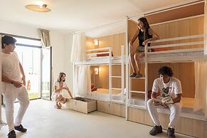 CORSICA HOSTEL PORTO VECCHIO