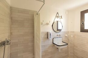 CORSICA HOSTEL PORTO VECCHIO