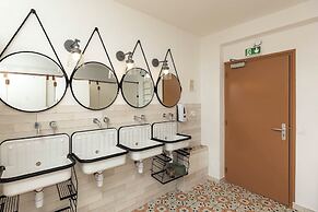 CORSICA HOSTEL PORTO VECCHIO