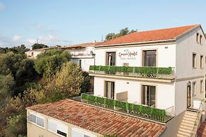 CORSICA HOSTEL PORTO VECCHIO
