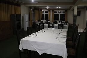 Grand Continental Hotel Gilgit