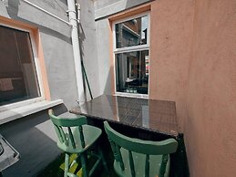 4BR Ravenhill Modern Home