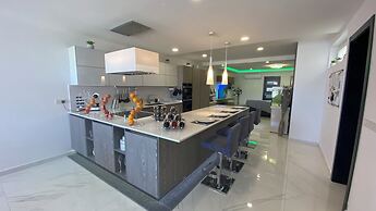 4. Sew View Luxury 2 Bedroom Apartment