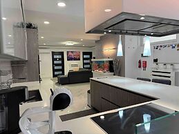 4. Sew View Luxury 2 Bedroom Apartment