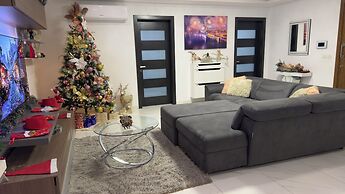 4. Sew View Luxury 2 Bedroom Apartment