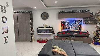 4. Sew View Luxury 2 Bedroom Apartment