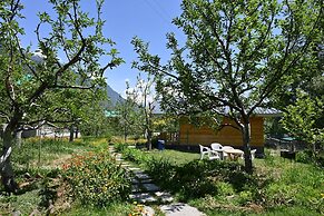 Cascade Mountain Retreat Manali