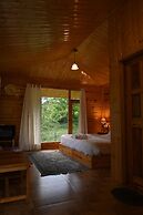 Cascade Mountain Retreat Manali