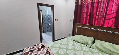 Stunning Family, Mirpur House