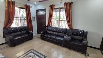 Stunning Family, Mirpur House