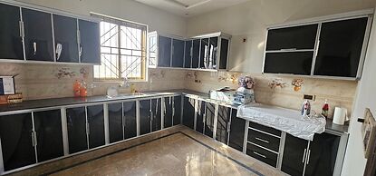 Stunning Family, Mirpur House